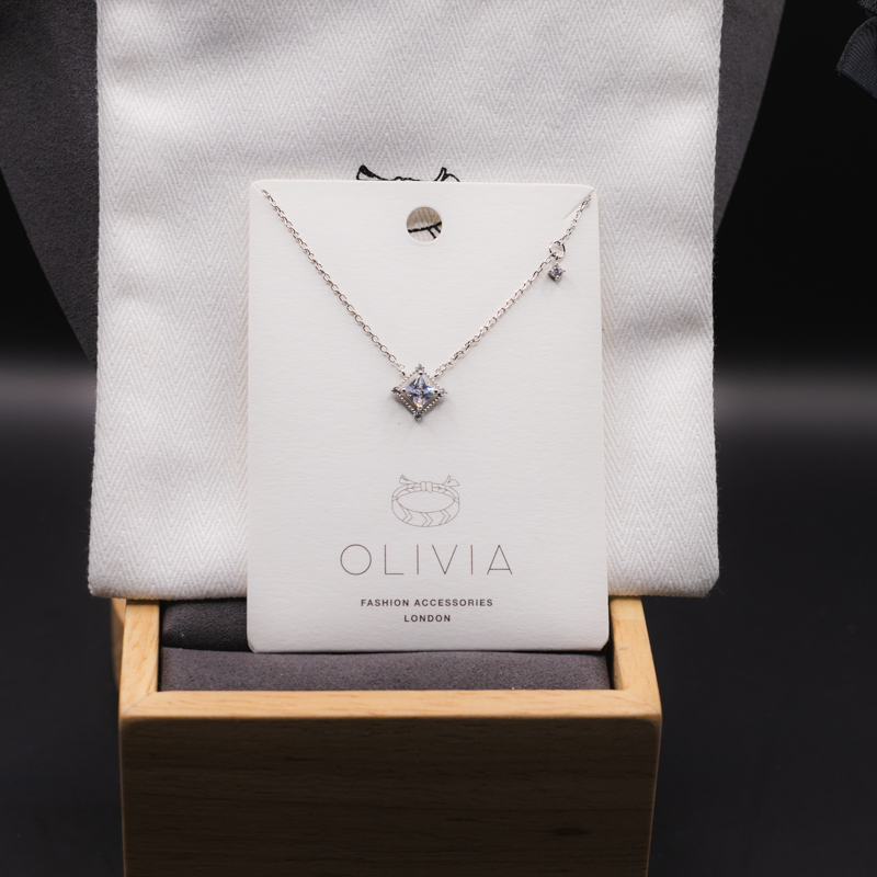 4-point Star Pendant Necklace