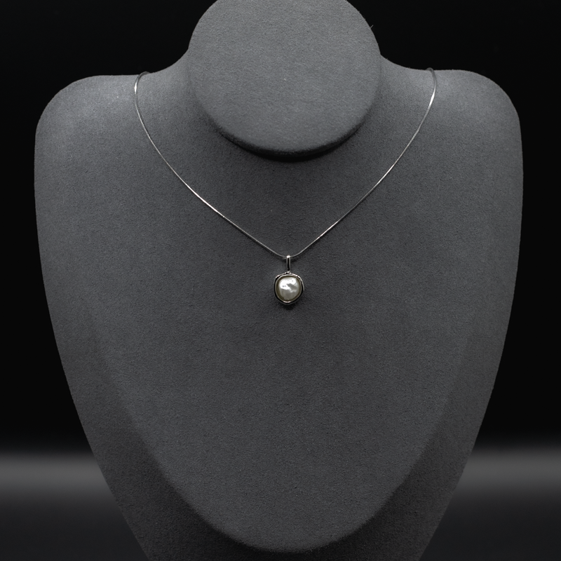 Chain Necklace with Faux Pearl Pendant