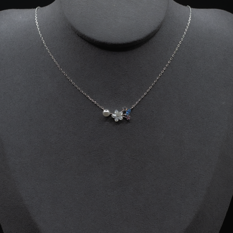 White Floral Necklace
