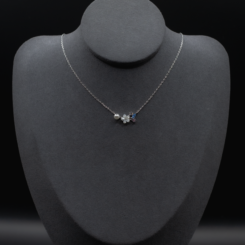 White Floral Necklace